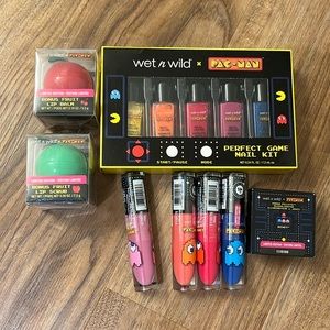 Wet n wild PAC-MAN makeup set